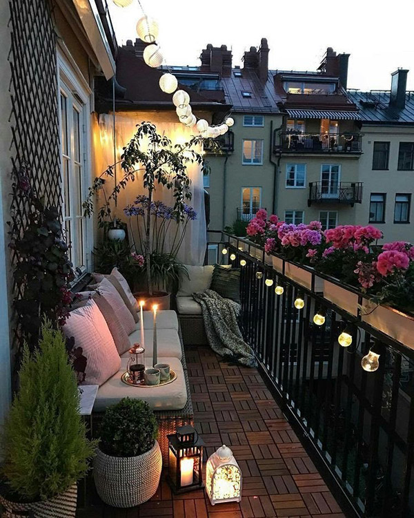 Terraza con cortinas para no ser vistos y tener intimidad y privacidad