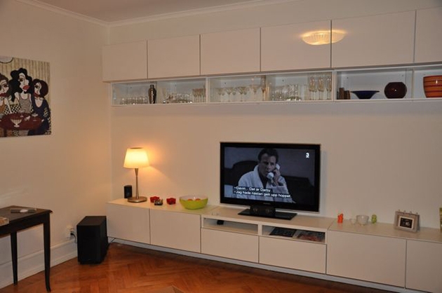 Idea para montar un mueble BESTA IKEA para el salón, en blanco