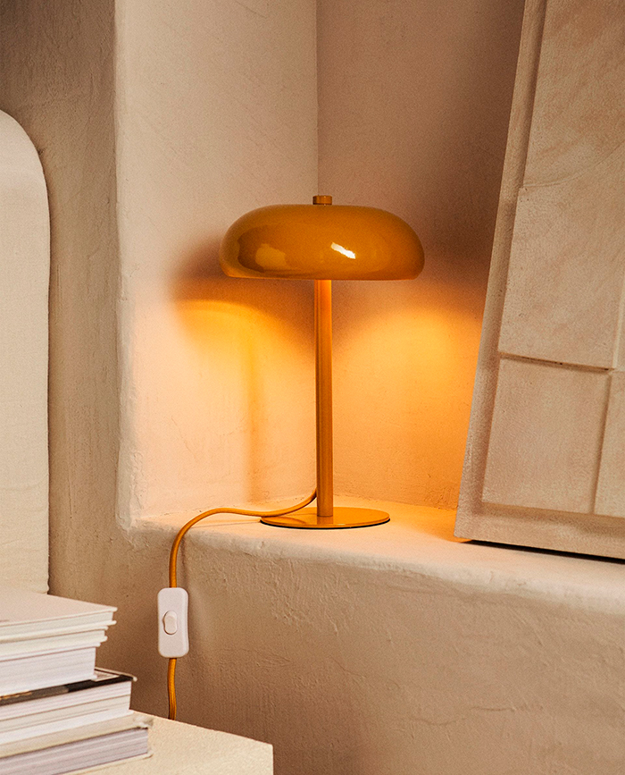 Iluminación artificial cálida para una casa cálida y calmante