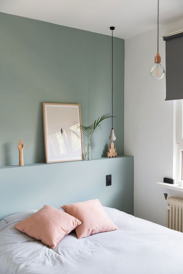 Dormitorio pintado con colores relajantes
