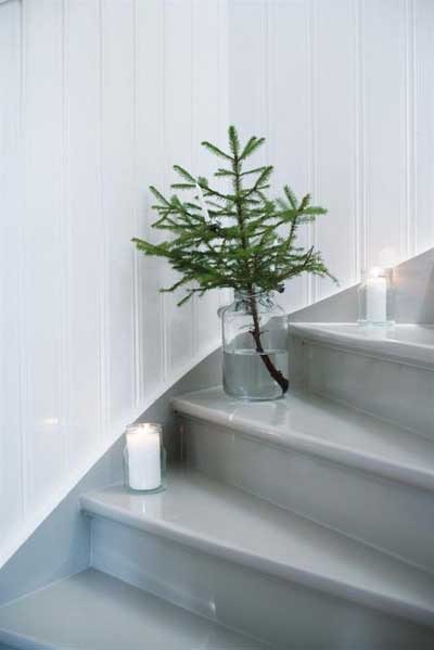 como-decorar-casa-hogar-minimalista-decoracion-navid-escaleras