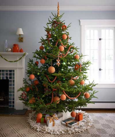 como-decorar-navidad-tonos-naranjas-arbol