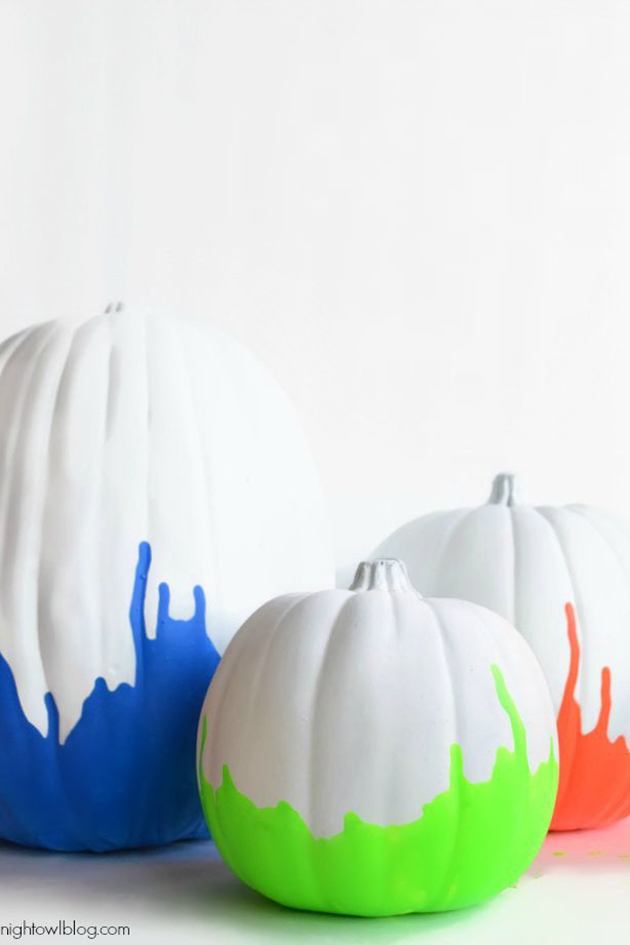Decora tus calabazas para Halloween con colores flúor
