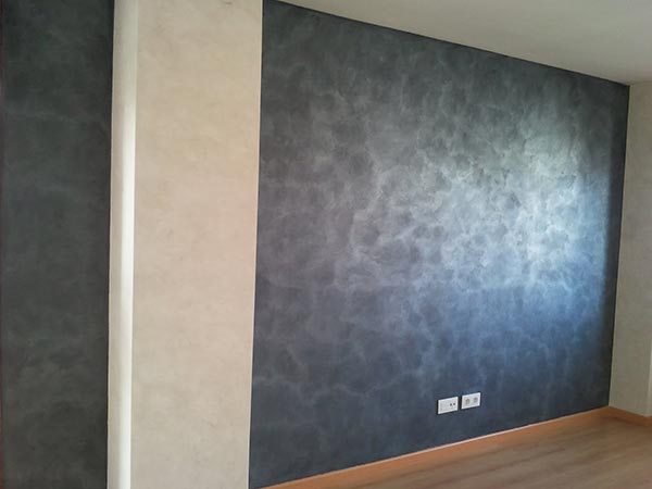 Decorar paredes grandes con técnicas de pintura