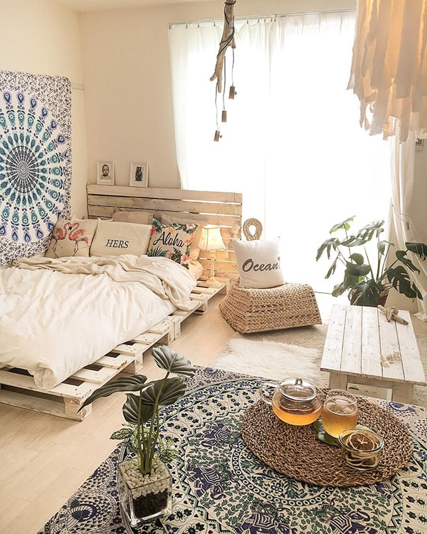 Un dormitorio boho / bohemio moderno