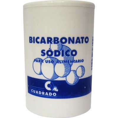 Bicarbonato sódico y agua para eliminar el óxido de las barandillas de metal