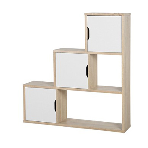 Una estantería semicerrada en forma de escalera