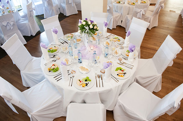 mesa y centro de mesa para bodas