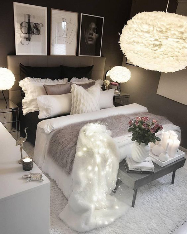 Un dormitorio, cuarto o habitación moderna pintada y decorada en tonos grises