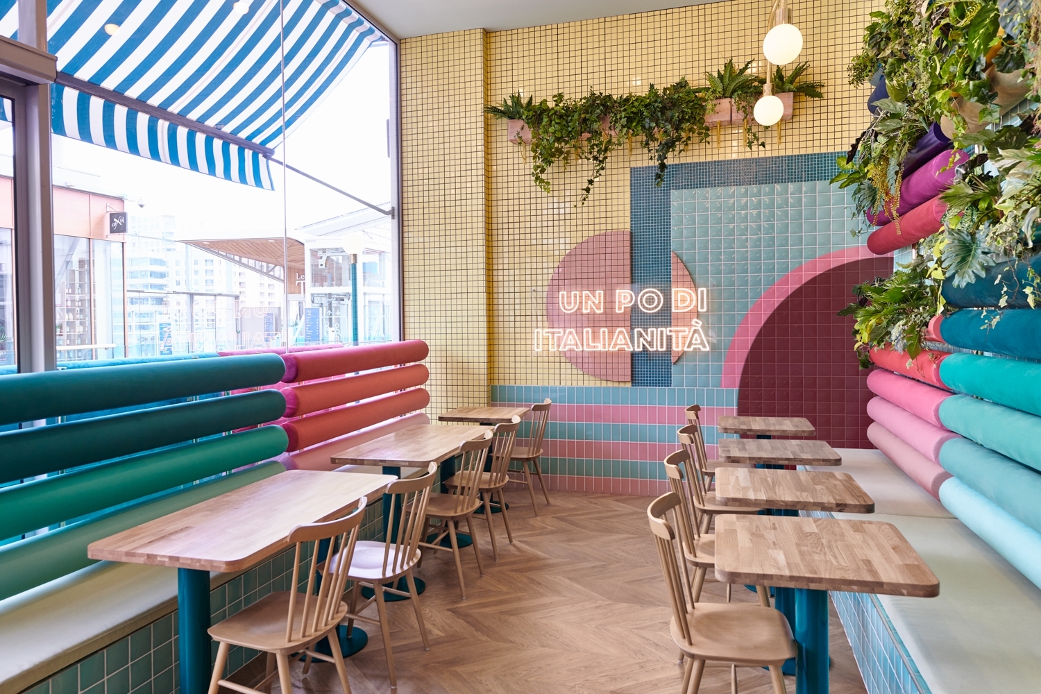 Restaurante de diseño Piada, diseñado por el estudio Masquespacio. #Diseño #Design